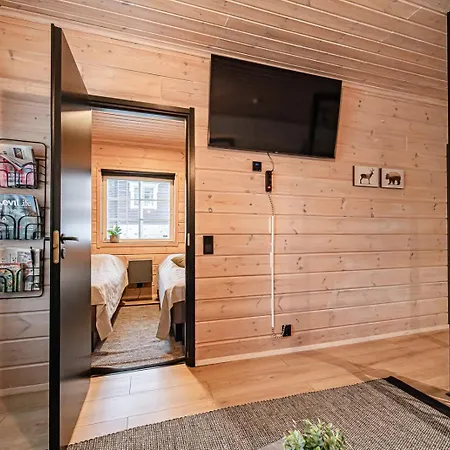 Jukola Juhani Ski-in Ski-out By Aavalevi レヴィ