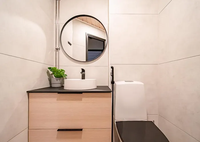 Jukola Juhani Ski-in Ski-out By Aavalevi