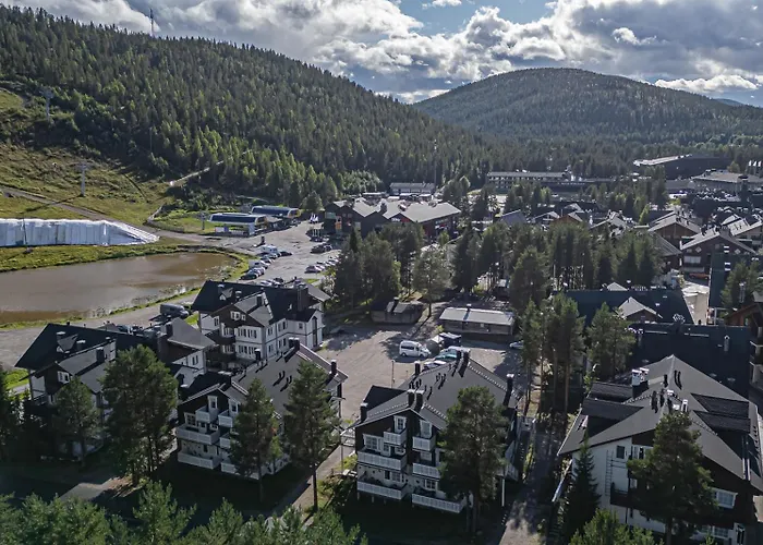 Jukola Juhani Ski-in Ski-out By Aavalevi